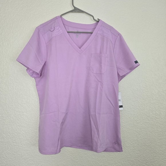 MedCouture NWT Lilac V Neck Scrub Top with Stretchy Rib Knit Shoulders XL - Picture 2 of 10